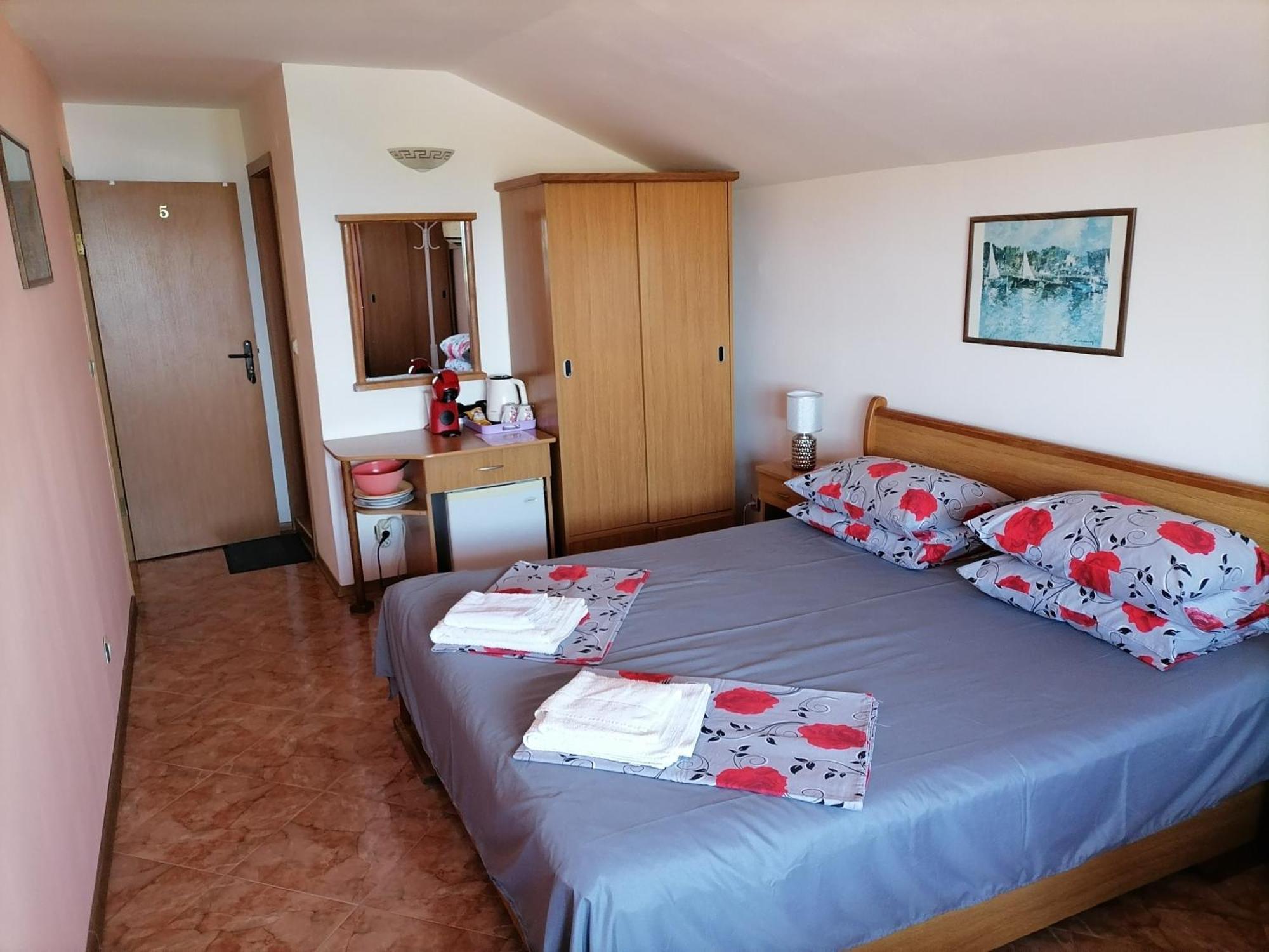 Guesthouse Olimp Sozopol Exterior photo