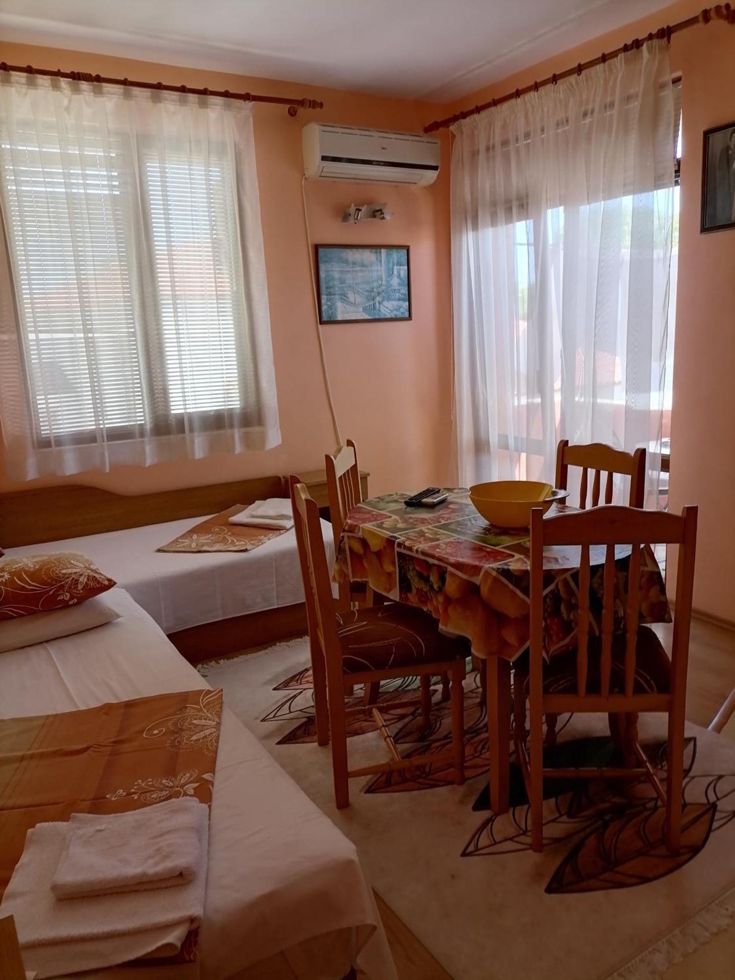 Guesthouse Olimp Sozopol Exterior photo